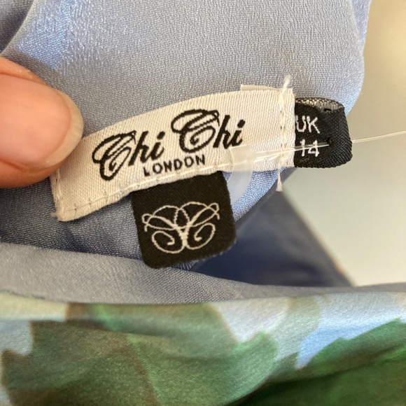 Chi Chi London Floral Print Ruffle Pleated Midi Dress in Blue EUC Sz M (UK 14) - Picture 7 of 11